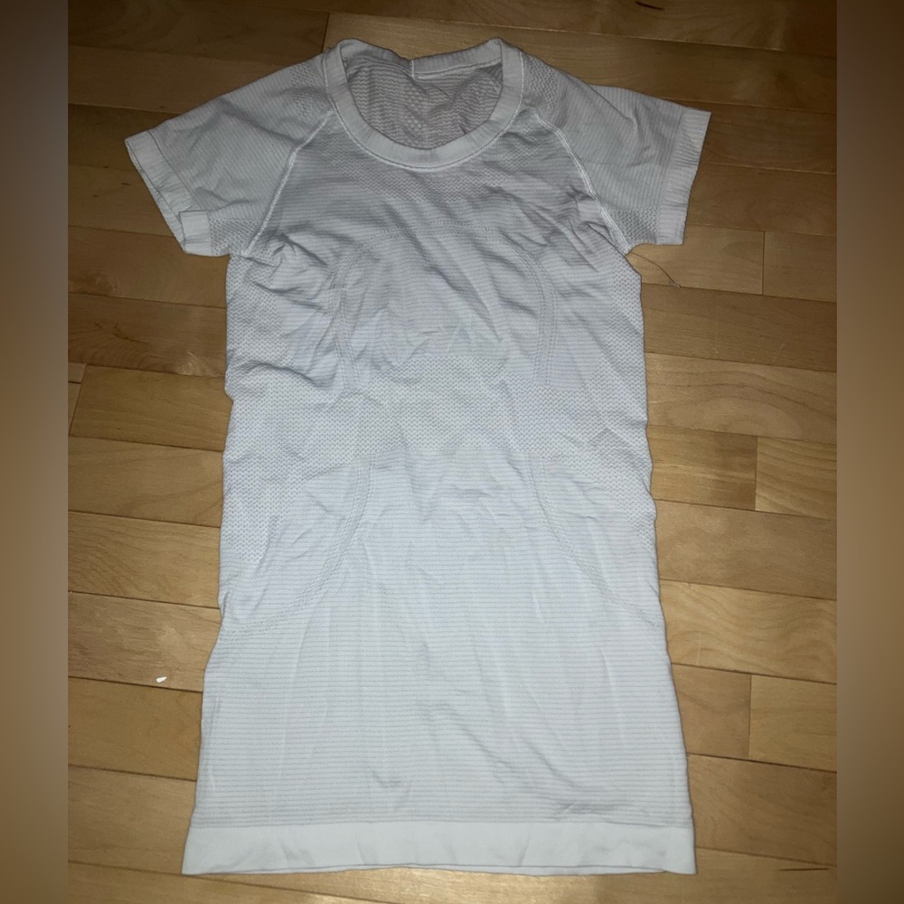 Lululemon swiftly tech